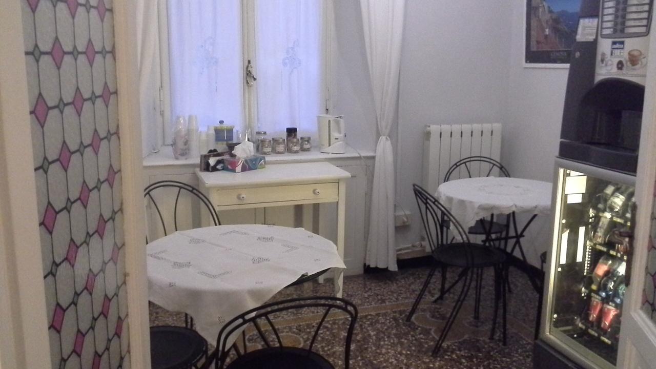 Argentina House Bed & Breakfast Genoa Ngoại thất bức ảnh